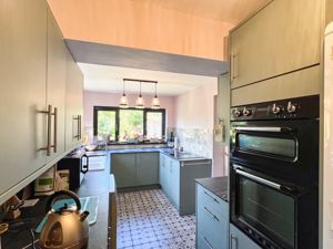 Photo 12- click for photo gallery